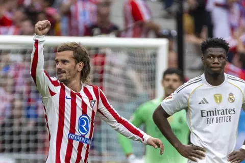  كسر صيامه في الديربي.. جريزمان يصل إلى هدفه الـ 199 مع أتلتيكو مدريد